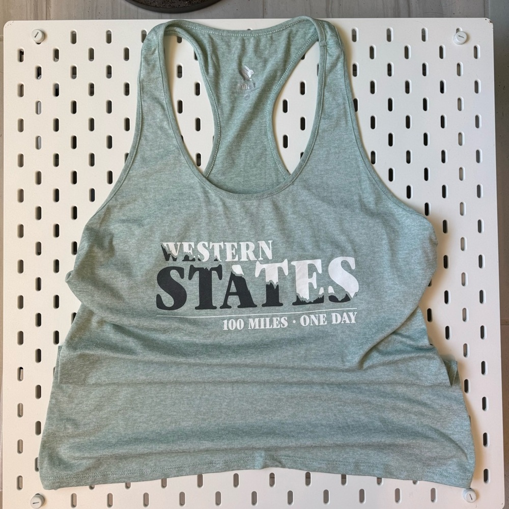 Rabbit/ Hoka/ western states ez tank Sz L